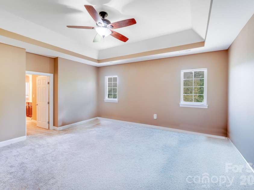 9433 Stonebridge Way, Mint Hill, NC 28227.  MLS# CAR4352110, YatesRealty ID 6333. Primary Bedroom