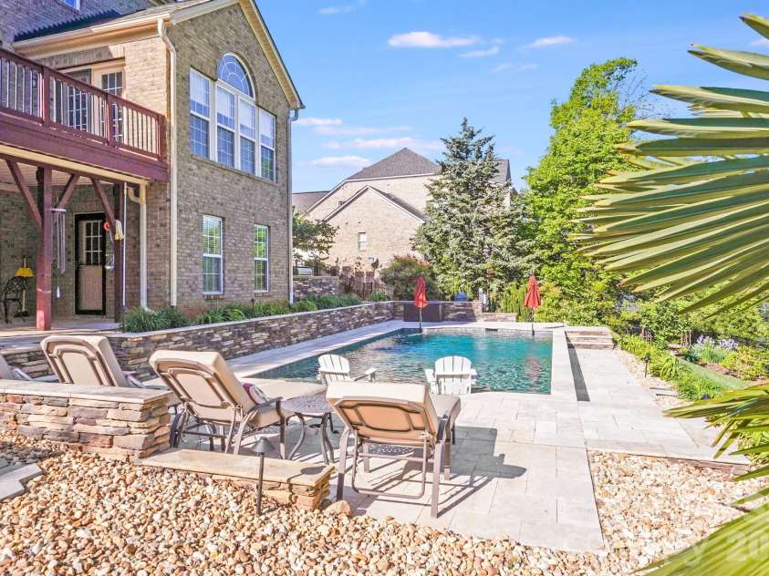 9433 Stonebridge Way, Mint Hill, NC 28227.  MLS# CAR4352110, YatesRealty ID 6333. Real Yard/Pool