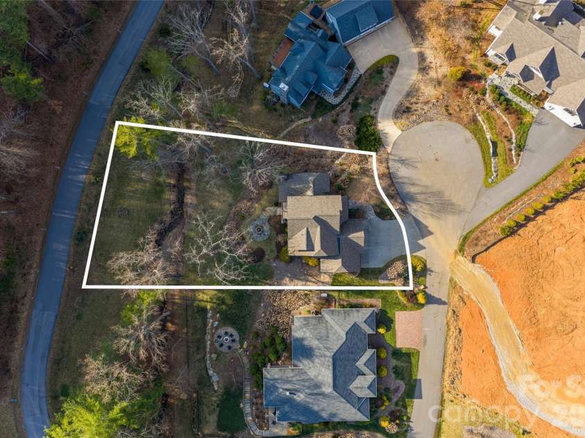 14 Twinflower Trail, Asheville, NC 28804.  MLS# CAR4349117, YatesRealty ID 6335. 