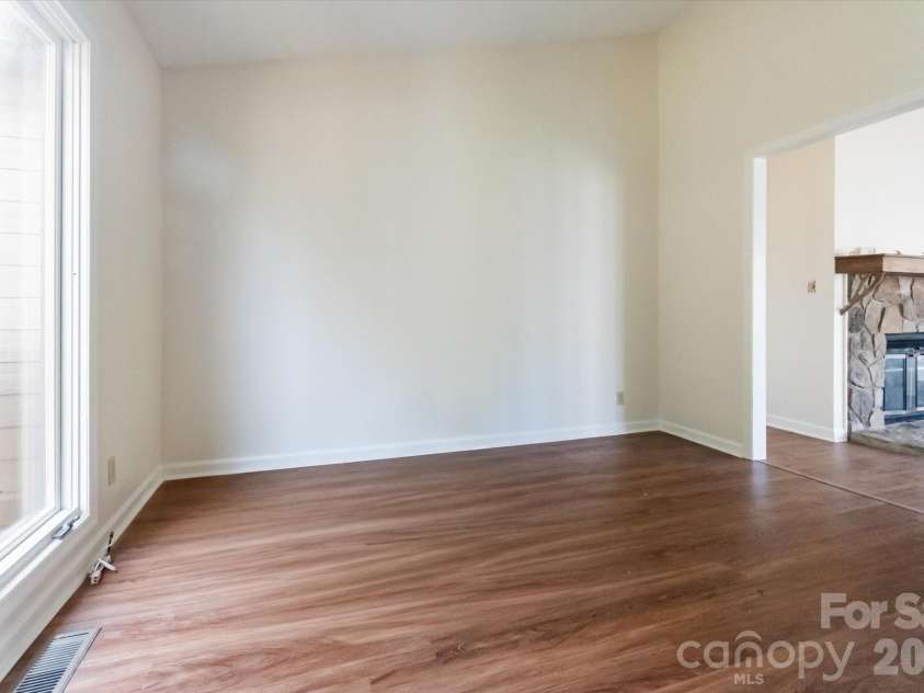 38 Eagle Run, Brevard, NC 28712.  MLS# CAR4337134, YatesRealty ID 6336. 
