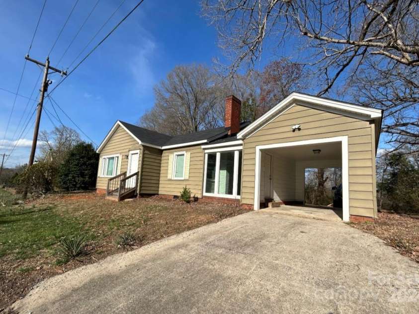 37722 US 52 Highway, New London, NC 28127.  MLS# CAR4195462, YatesRealty ID 6337. 