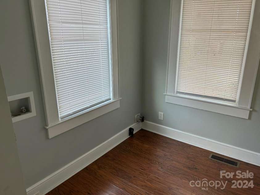 37722 US 52 Highway, New London, NC 28127.  MLS# CAR4195462, YatesRealty ID 6337. Laundry room off of kitchen