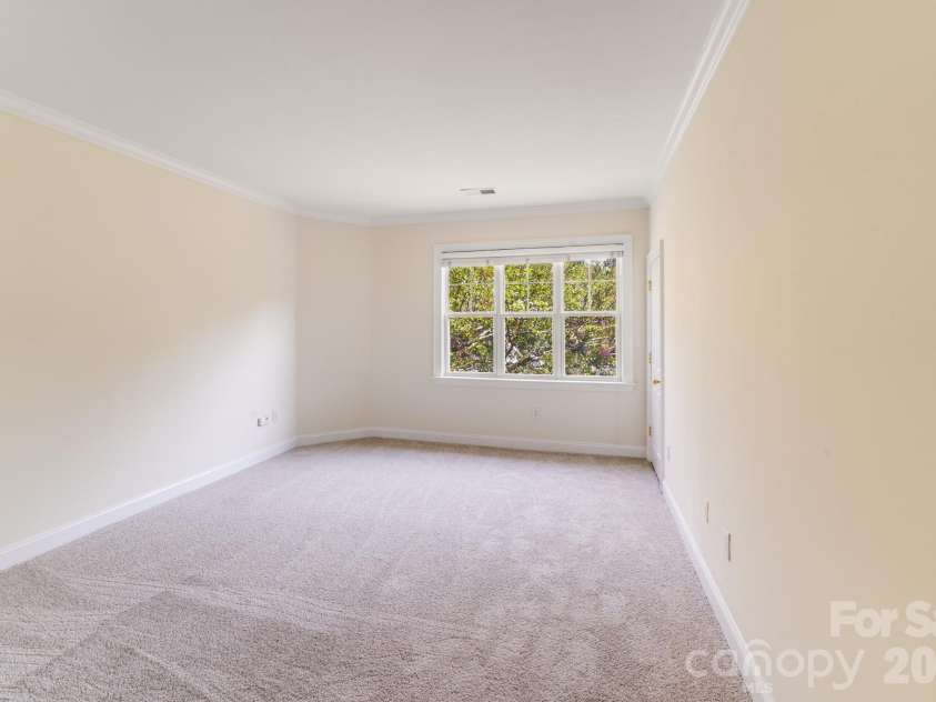 5601 Fairview Road, Charlotte, NC 28209.  MLS# CAR4302815, YatesRealty ID 6337. Office