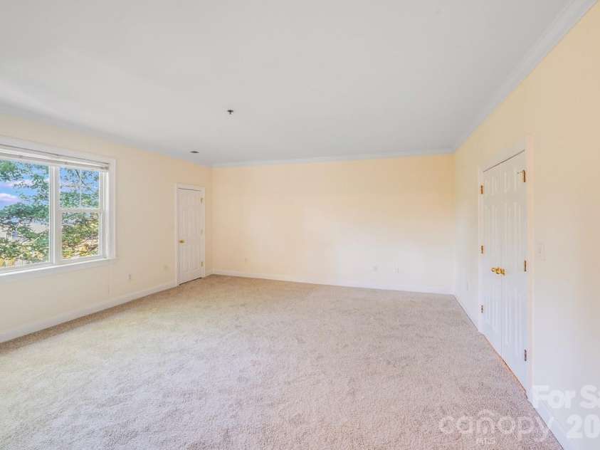 5601 Fairview Road, Charlotte, NC 28209.  MLS# CAR4302815, YatesRealty ID 6337. Primary Bedroom