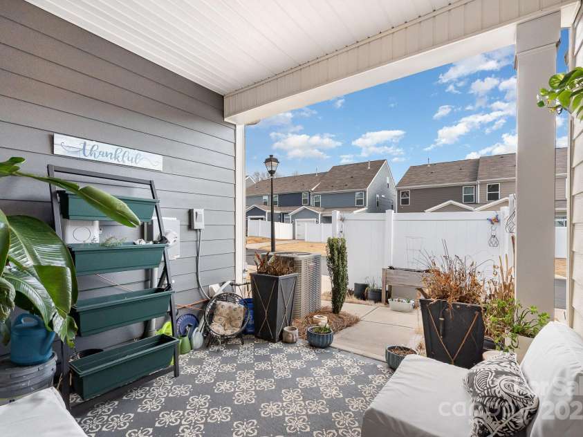 2130 Blewett Drive, Charlotte, NC 28269.  MLS# CAR4229070, YatesRealty ID 6338. 