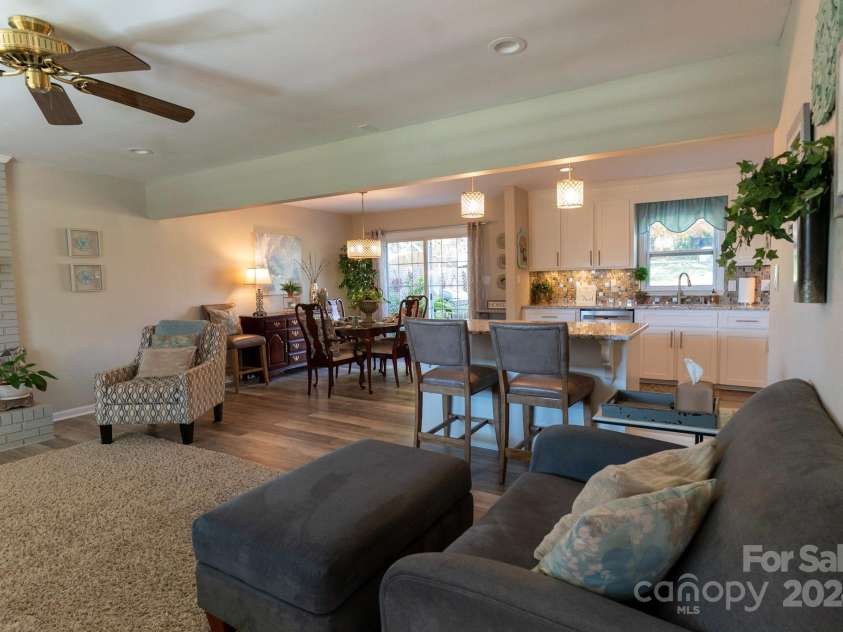 702 Pierce Avenue, Mount Holly, NC 28120.  MLS# CAR4204126, YatesRealty ID 634. 