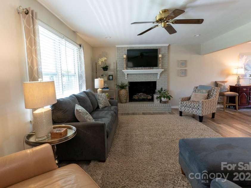 702 Pierce Avenue, Mount Holly, NC 28120.  MLS# CAR4204126, YatesRealty ID 634. 