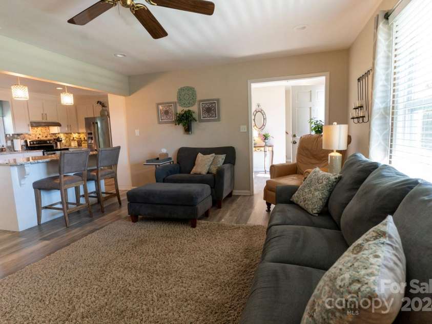 702 Pierce Avenue, Mount Holly, NC 28120.  MLS# CAR4204126, YatesRealty ID 634. 