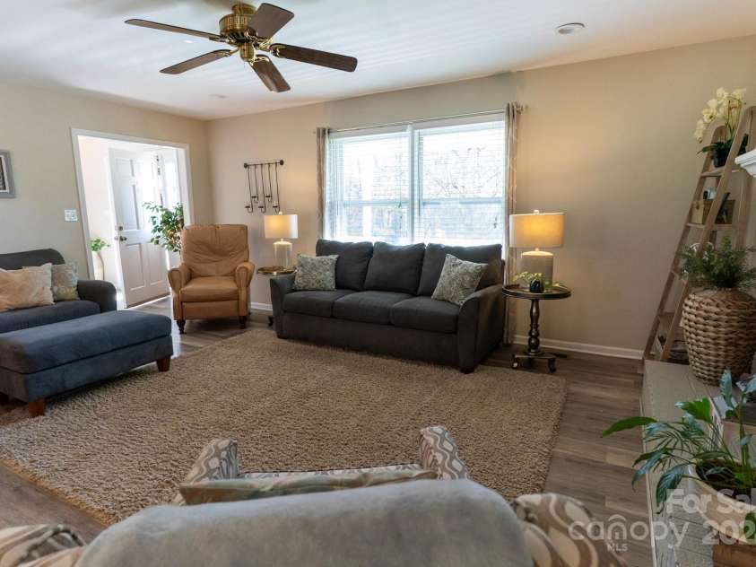 702 Pierce Avenue, Mount Holly, NC 28120.  MLS# CAR4204126, YatesRealty ID 634. 