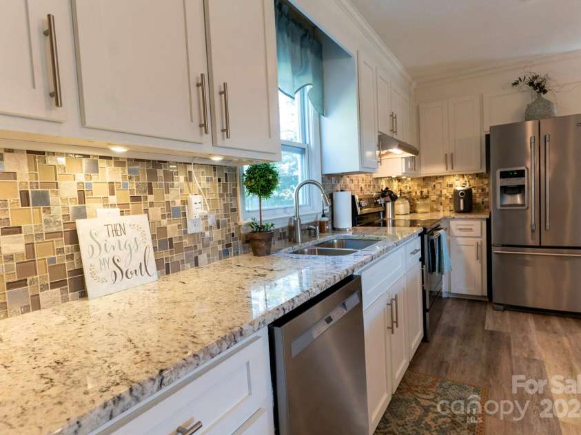 702 Pierce Avenue, Mount Holly, NC 28120.  MLS# CAR4204126, YatesRealty ID 634. 