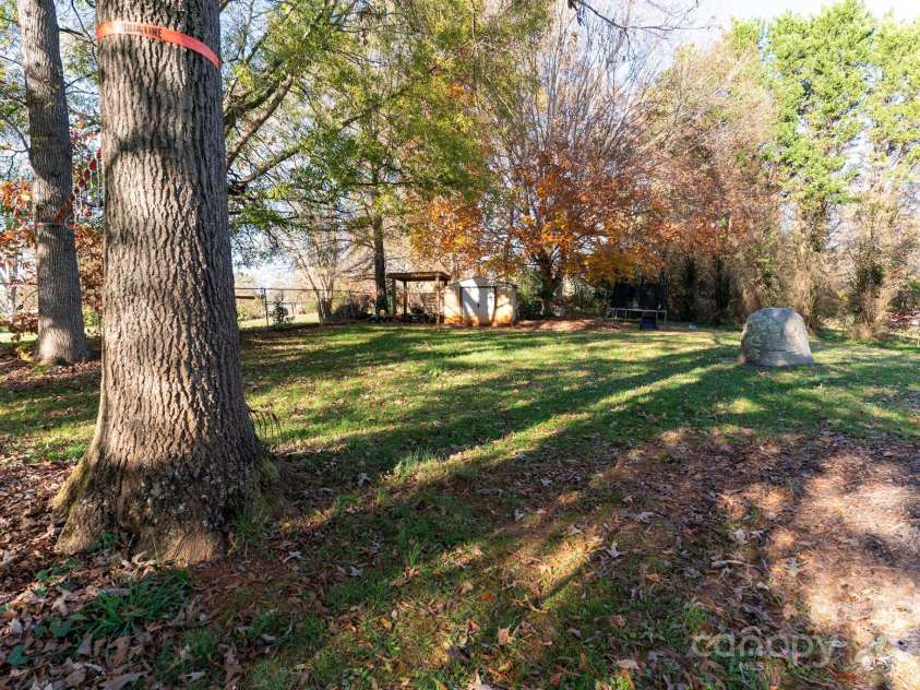 702 Pierce Avenue, Mount Holly, NC 28120.  MLS# CAR4204126, YatesRealty ID 634. 