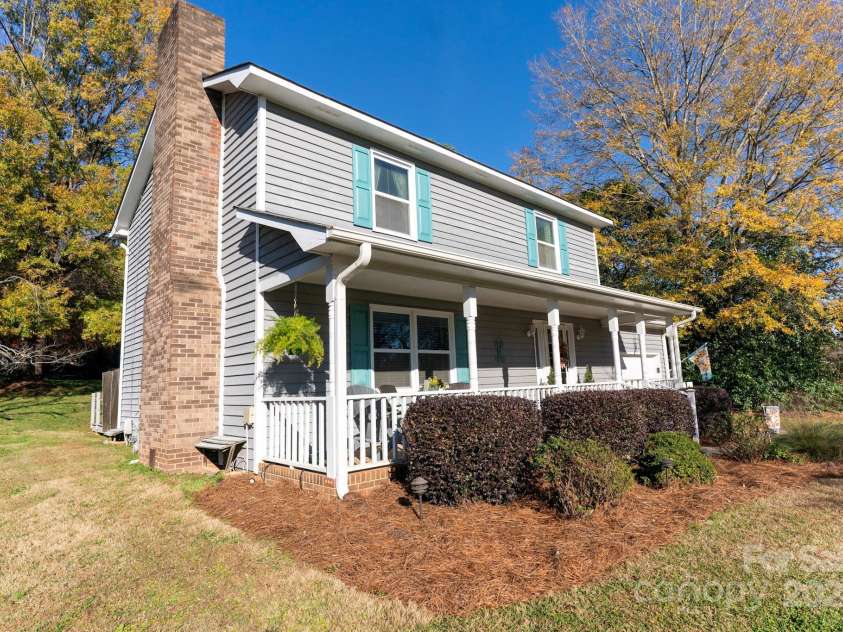 702 Pierce Avenue, Mount Holly, NC 28120.  MLS# CAR4204126, YatesRealty ID 634. 