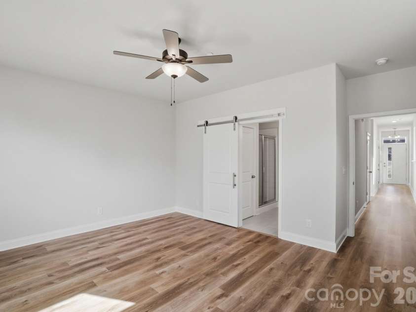 339 Gray Drive, Charlotte, NC 28213.  MLS# CAR4345319, YatesRealty ID 6340. 