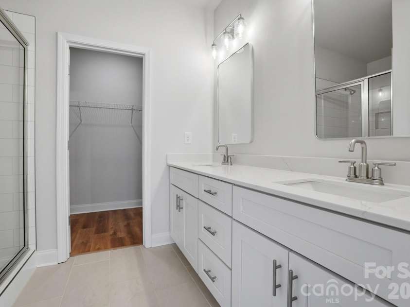 339 Gray Drive, Charlotte, NC 28213.  MLS# CAR4345319, YatesRealty ID 6340. 