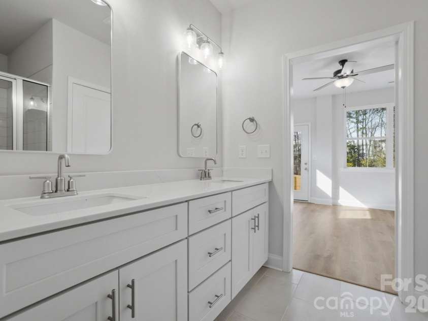 339 Gray Drive, Charlotte, NC 28213.  MLS# CAR4345319, YatesRealty ID 6340. 