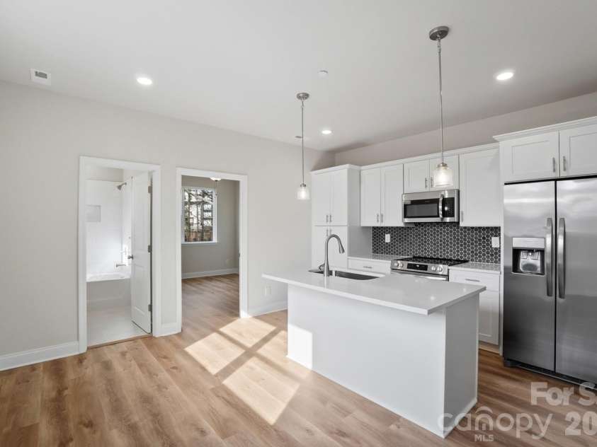 339 Gray Drive, Charlotte, NC 28213.  MLS# CAR4345319, YatesRealty ID 6340. 