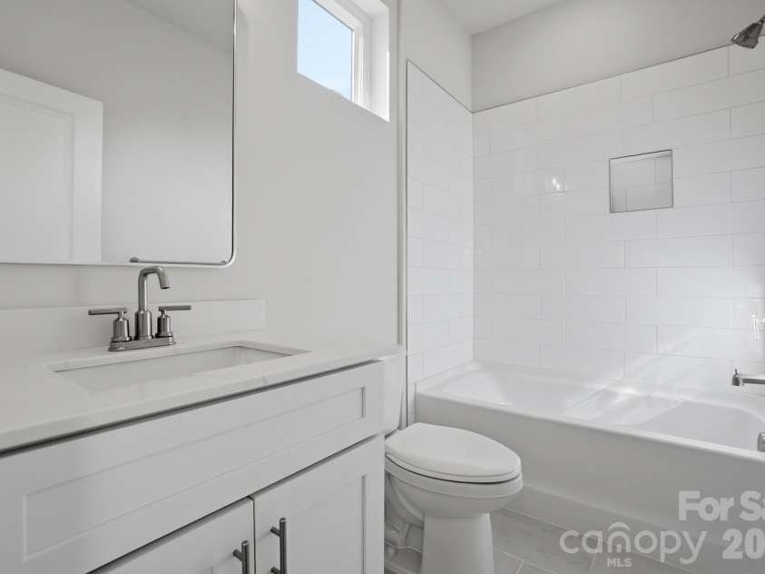 339 Gray Drive, Charlotte, NC 28213.  MLS# CAR4345319, YatesRealty ID 6340. 