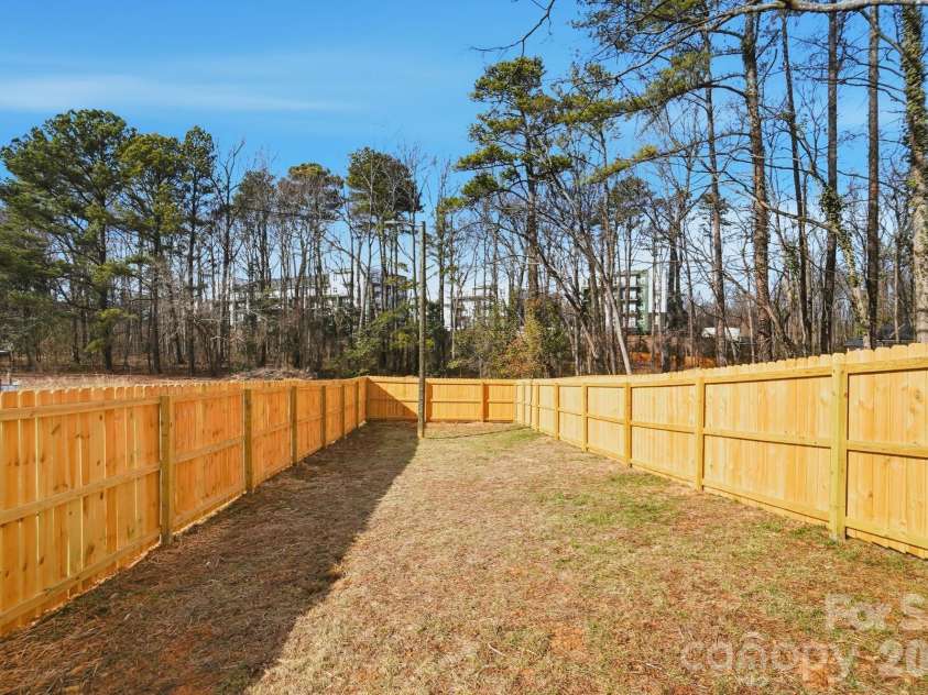 339 Gray Drive, Charlotte, NC 28213.  MLS# CAR4345319, YatesRealty ID 6340. 