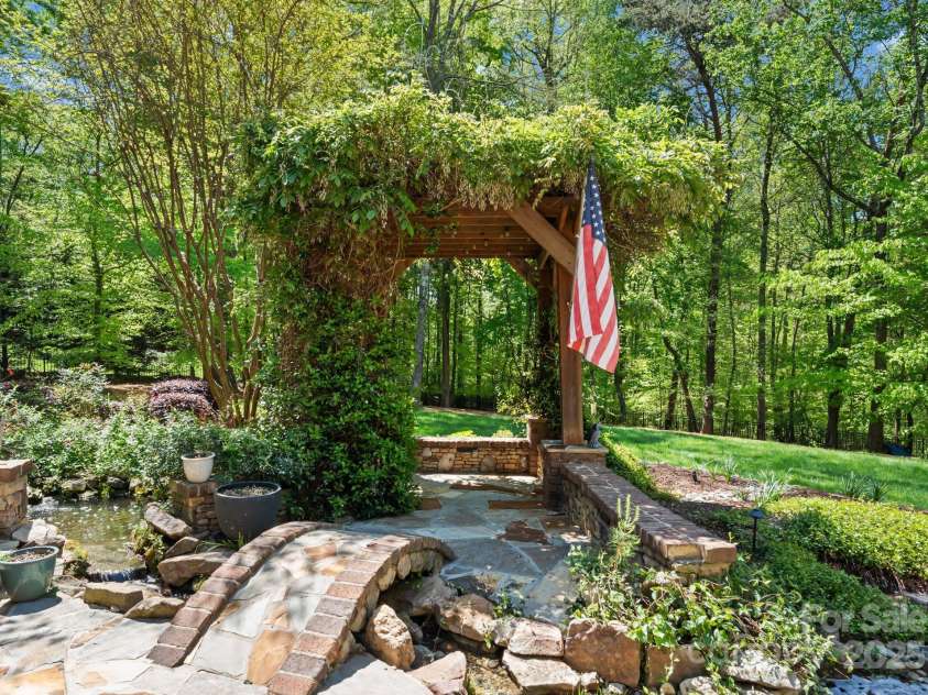 12627 Ninebark Trail, Charlotte, NC 28278.  MLS# CAR4241413, YatesRealty ID 6341. 