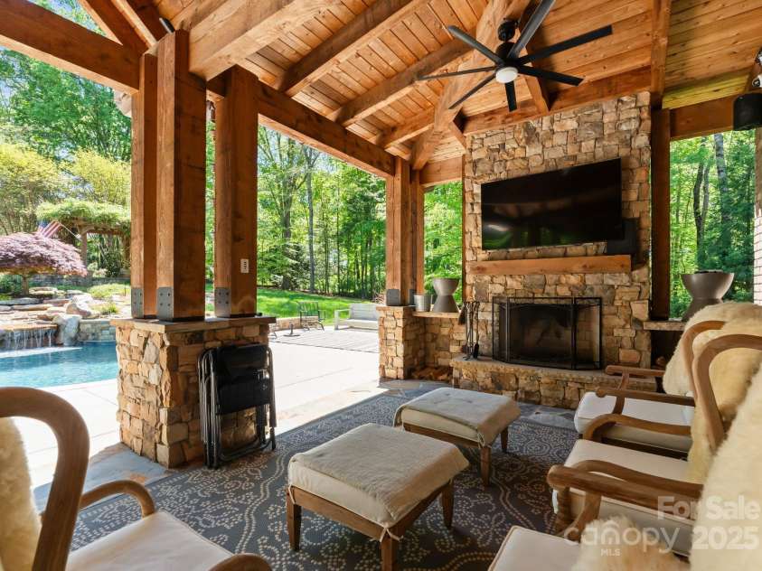 12627 Ninebark Trail, Charlotte, NC 28278.  MLS# CAR4241413, YatesRealty ID 6341. 