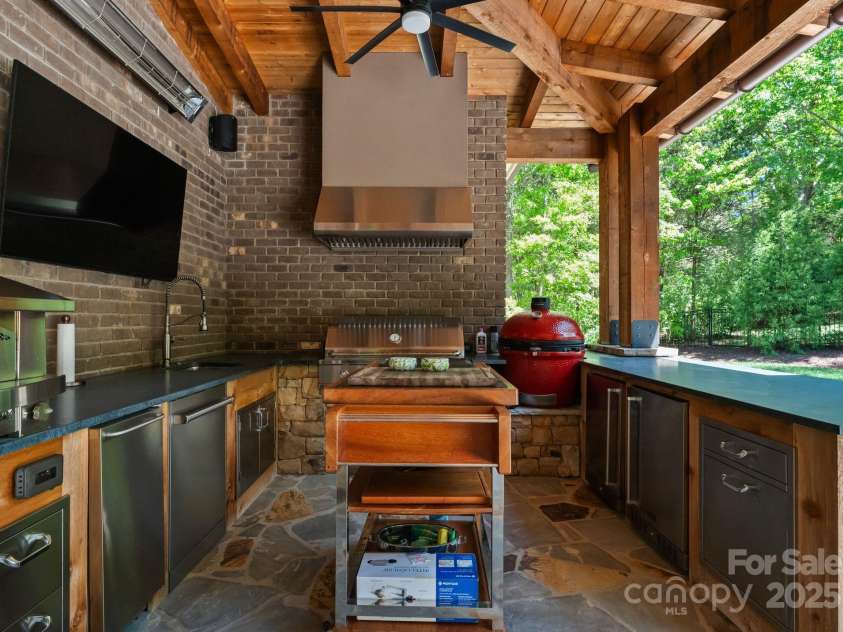 12627 Ninebark Trail, Charlotte, NC 28278.  MLS# CAR4241413, YatesRealty ID 6341. 