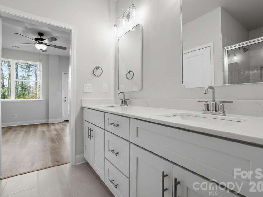343 Gray Drive, Charlotte, NC 28213.  MLS# CAR4345553, YatesRealty ID 6341. 