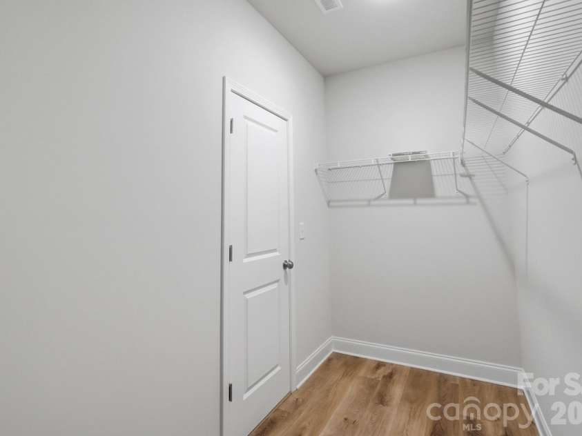 343 Gray Drive, Charlotte, NC 28213.  MLS# CAR4345553, YatesRealty ID 6341. 