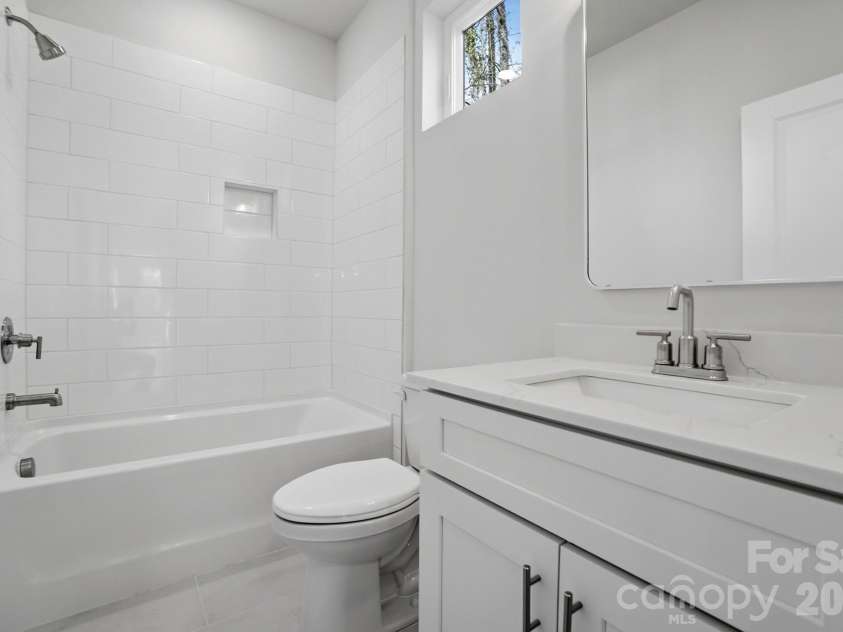 343 Gray Drive, Charlotte, NC 28213.  MLS# CAR4345553, YatesRealty ID 6341. 