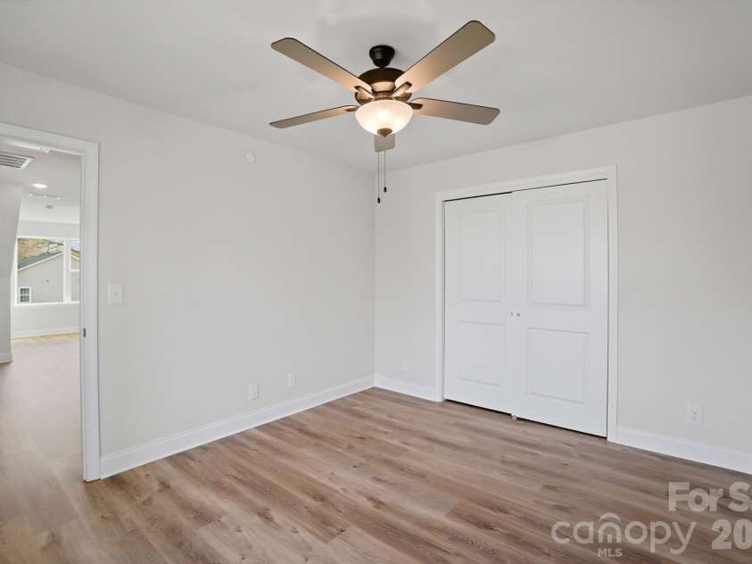 343 Gray Drive, Charlotte, NC 28213.  MLS# CAR4345553, YatesRealty ID 6341. 