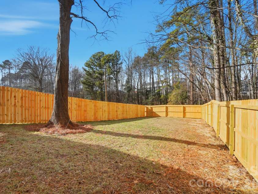 343 Gray Drive, Charlotte, NC 28213.  MLS# CAR4345553, YatesRealty ID 6341. 