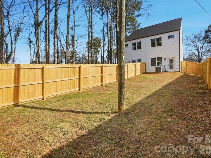 339 & 343 Gray Drive, Charlotte, NC 28213.  MLS# CAR4345812, YatesRealty ID 6342. 