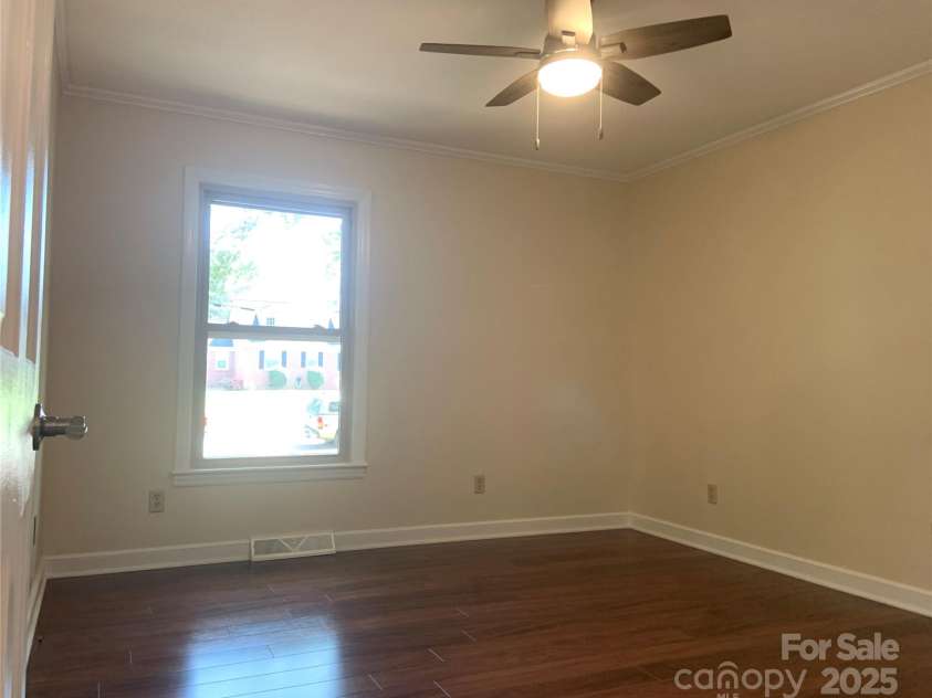 211 Worthington Street, Shelby, NC 28150.  MLS# CAR4243112, YatesRealty ID 6346. 3rd Bedroom