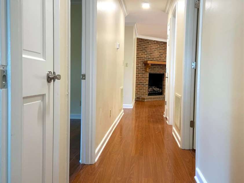 211 Worthington Street, Shelby, NC 28150.  MLS# CAR4243112, YatesRealty ID 6346. 