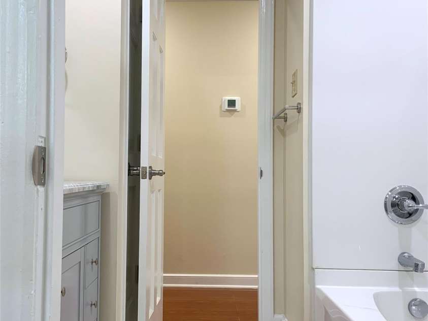 211 Worthington Street, Shelby, NC 28150.  MLS# CAR4243112, YatesRealty ID 6346. 