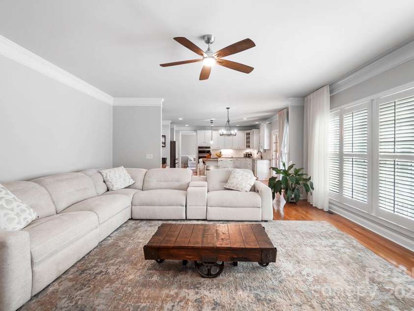 16532 Flintrock Falls Lane, Charlotte, NC 28278.  MLS# CAR4247565, YatesRealty ID 6347. 