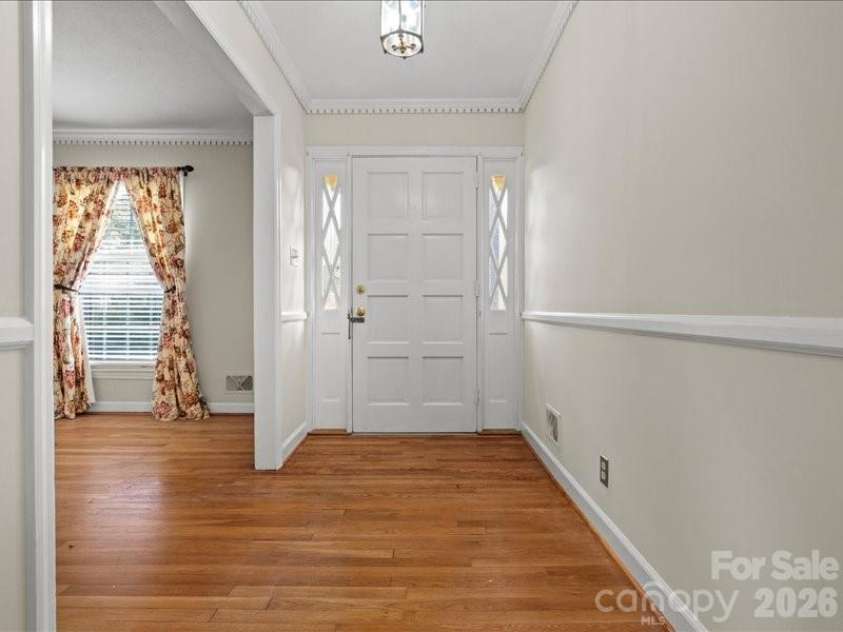 201 Poplar Street, Cheraw, SC 29520.  MLS# CAR4353189, YatesRealty ID 6350. 