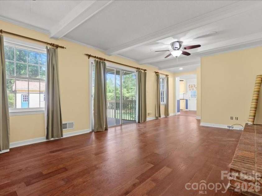 201 Poplar Street, Cheraw, SC 29520.  MLS# CAR4353189, YatesRealty ID 6350. 