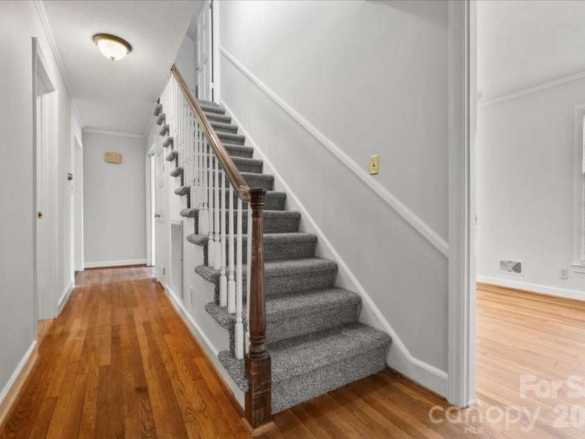 201 Poplar Street, Cheraw, SC 29520.  MLS# CAR4353189, YatesRealty ID 6350. 