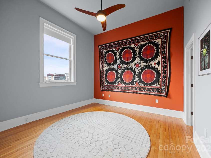 84 Walnut Street, Asheville, NC 28801.  MLS# CAR4243145, YatesRealty ID 6350. 