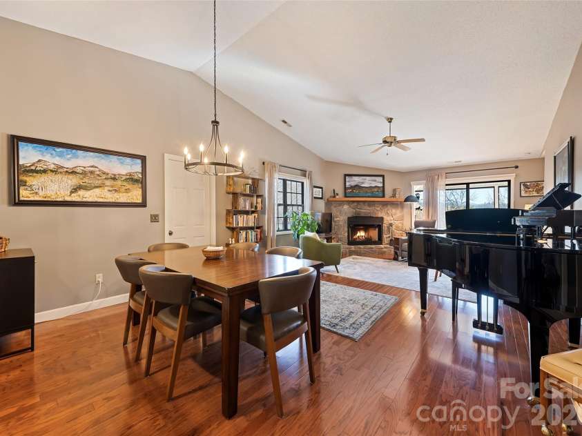 12 A Willow View Drive, Franklin, NC 28734.  MLS# CAR4337049, YatesRealty ID 6351. 