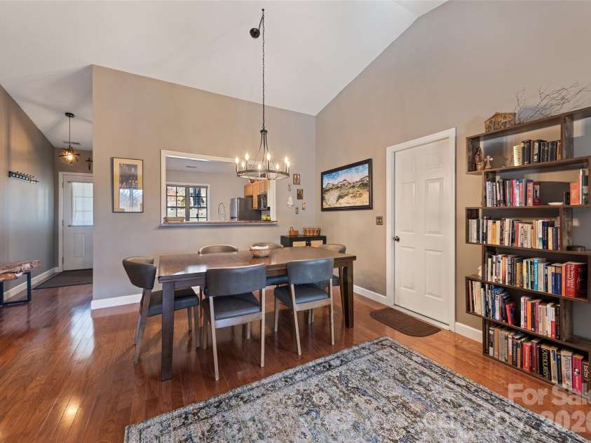 12 A Willow View Drive, Franklin, NC 28734.  MLS# CAR4337049, YatesRealty ID 6351. 