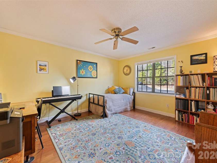 12 A Willow View Drive, Franklin, NC 28734.  MLS# CAR4337049, YatesRealty ID 6351. 