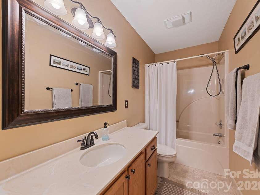 12 A Willow View Drive, Franklin, NC 28734.  MLS# CAR4337049, YatesRealty ID 6351. 