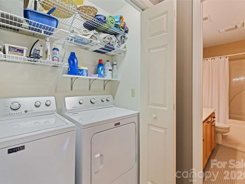 12 A Willow View Drive, Franklin, NC 28734.  MLS# CAR4337049, YatesRealty ID 6351. 