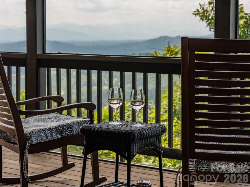 9 Soaring Hawk View, Asheville, NC 28804.  MLS# CAR4351587, YatesRealty ID 6354. Main: Screened Porch