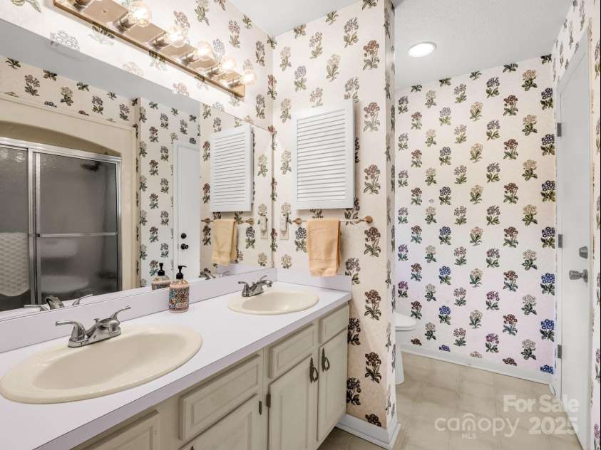 165 Fern Loop, Lake Lure, NC 28746.  MLS# CAR4245800, YatesRealty ID 6356. 