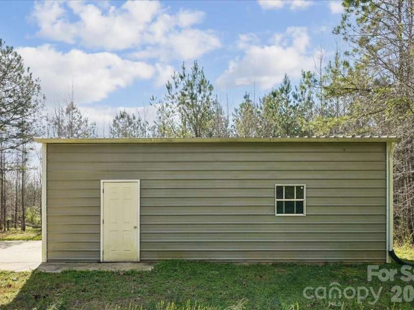 665 Edwards Road, Fort Lawn, SC 29714.  MLS# CAR4356538, YatesRealty ID 6356. 