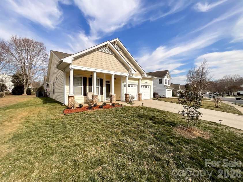 305 Sand Paver Way, Fort Mill, SC 29708.  MLS# CAR4344834, YatesRealty ID 6357. 