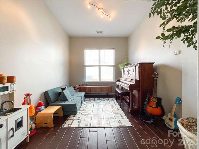 305 Sand Paver Way, Fort Mill, SC 29708.  MLS# CAR4344834, YatesRealty ID 6357. 