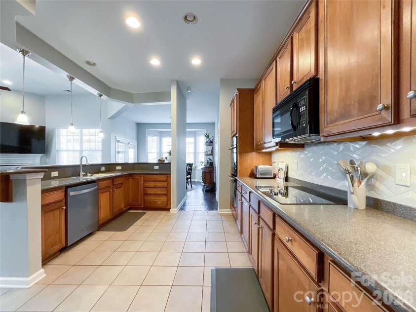 305 Sand Paver Way, Fort Mill, SC 29708.  MLS# CAR4344834, YatesRealty ID 6357. 